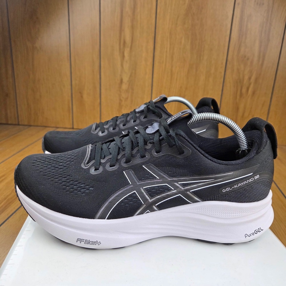 Asics Gel-Kayano 32 Mens Running Shoes Black White Wide 1011C051 Size 10 Wide
